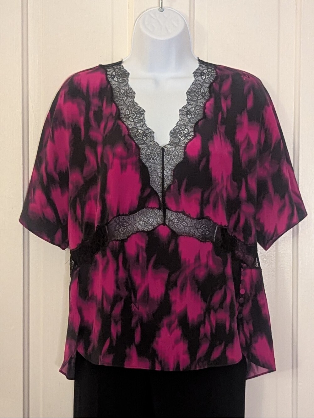 NWT ZADIG AND VOLTAIRE TZAR SILK TOP FUSCHIA AND BLACK LACE TRIM | SIZE L